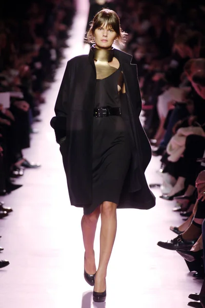 Look 19